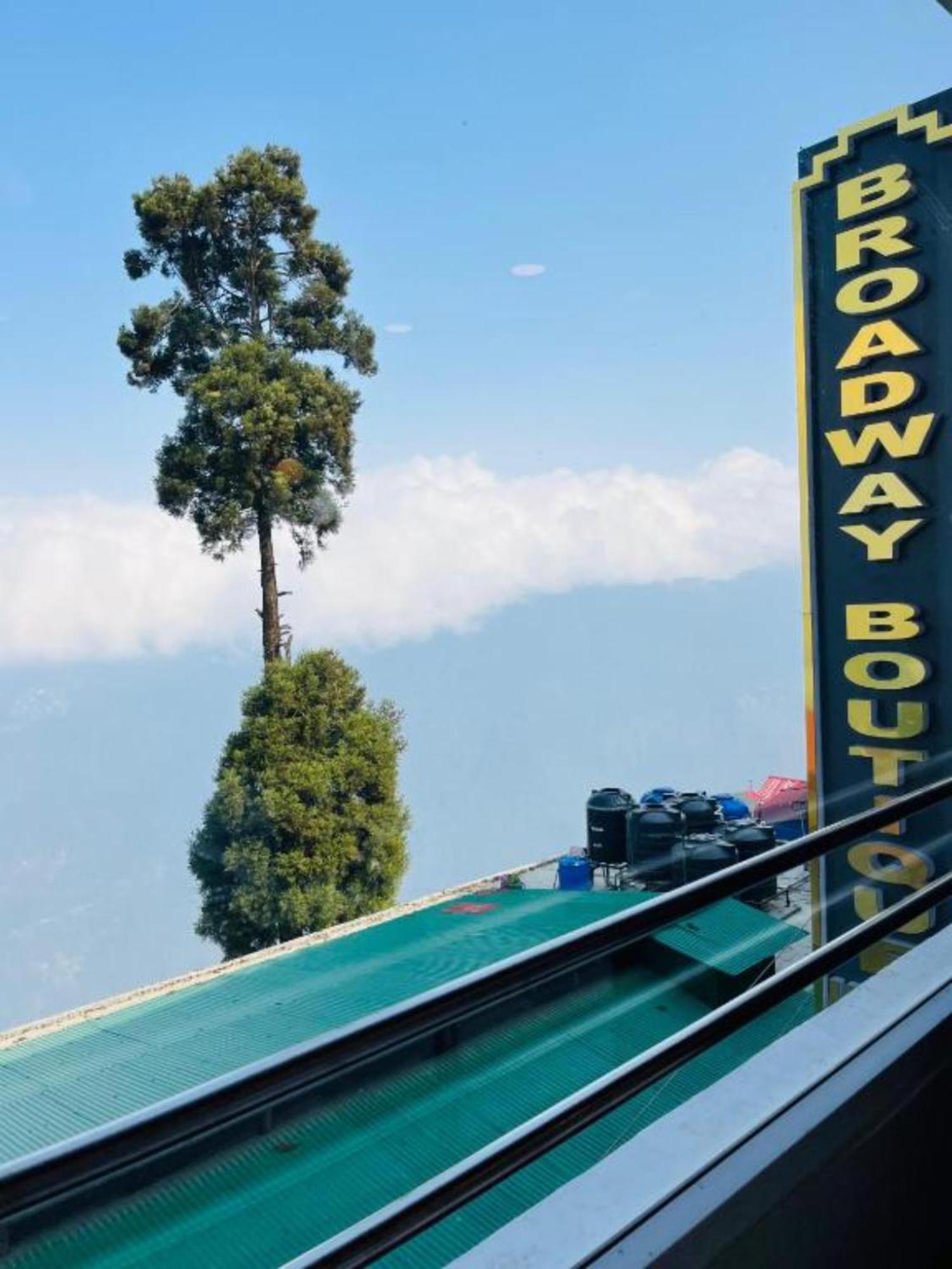 Hotel Broadway Boutique Mall Road Darjeeling - A Luxury Collection - Best Seller Exterior foto